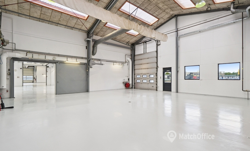 3177 m² Warehouse space up for rent in Taastrup, Taastrup Hovedgade 176 (2630) - 2 | MatchOffice.com
