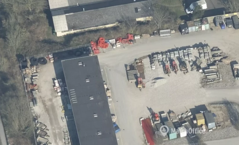 Lager / produktion Lilleringvej 6 8462 Harlev J