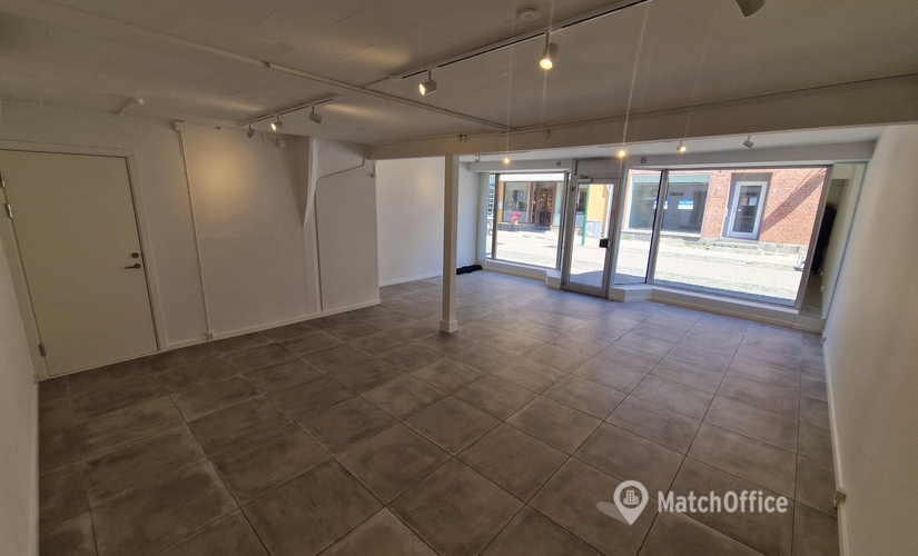 60 m² Commercial shop for rent in Frederikssund, Jernbanegade 32 (3600) - 0 | MatchOffice.com