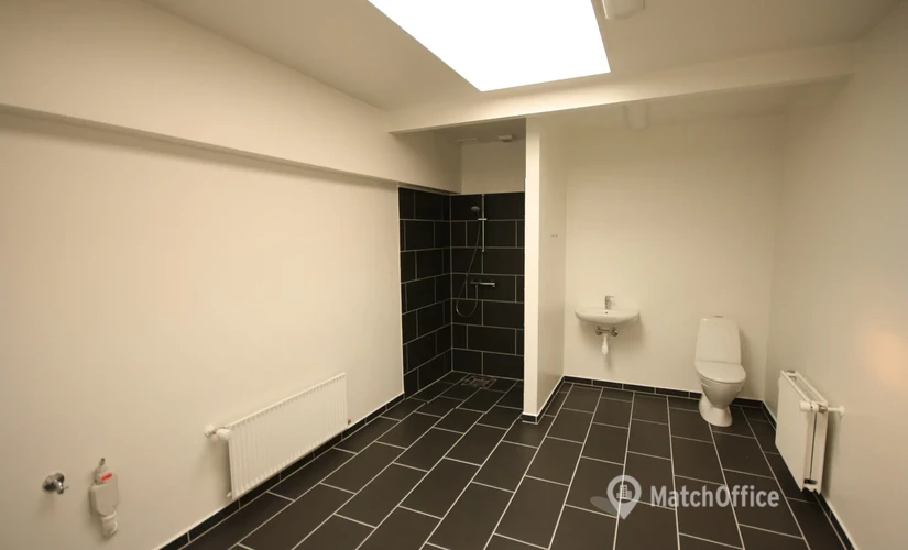 179 m² Commercial shop for rent in Viborg, Fabrikvej 16 D (8800) - 2 | MatchOffice.com