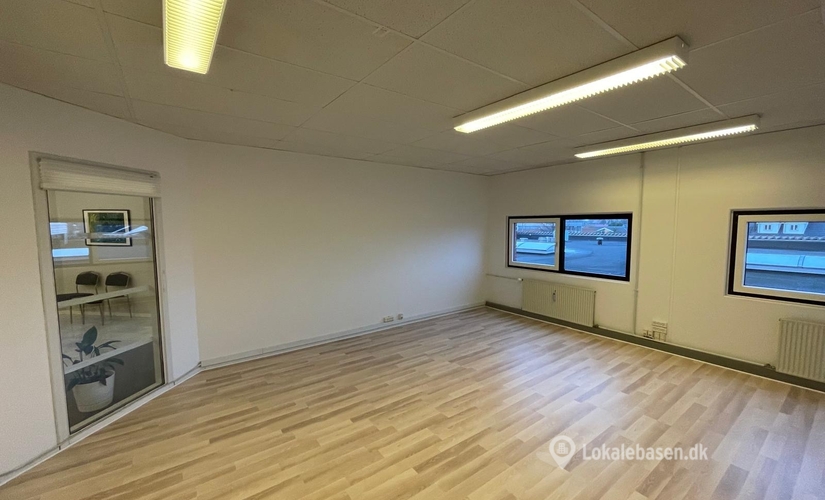 Kontor til leje på Ugandavej 111, 2770 Kastrup - 33 m² | Foto 1 - Lokalebasen