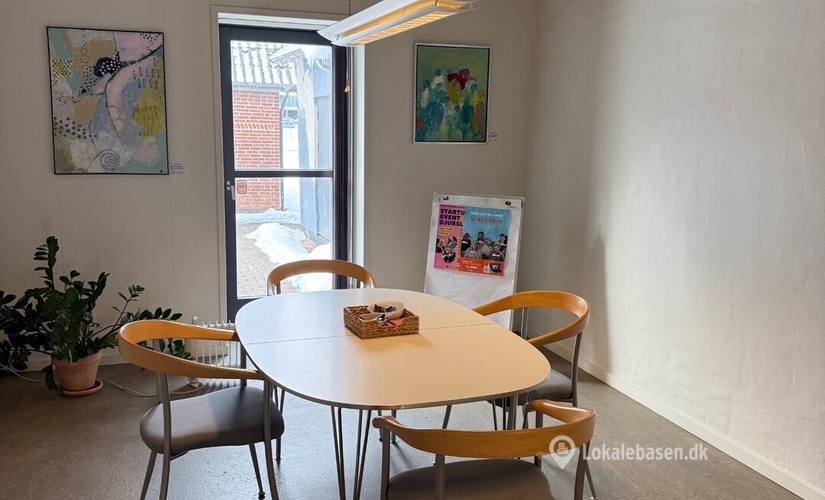 Kontor til leje på Ny Lufthavnsvej 21, 8560 Kolind - 210 m² | Foto 3 - Lokalebasen.dk