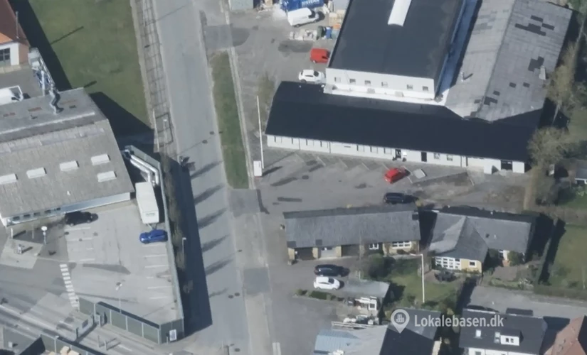 Lager / produktion Niels Kjeldsens Vej 25 7500 Holstebro