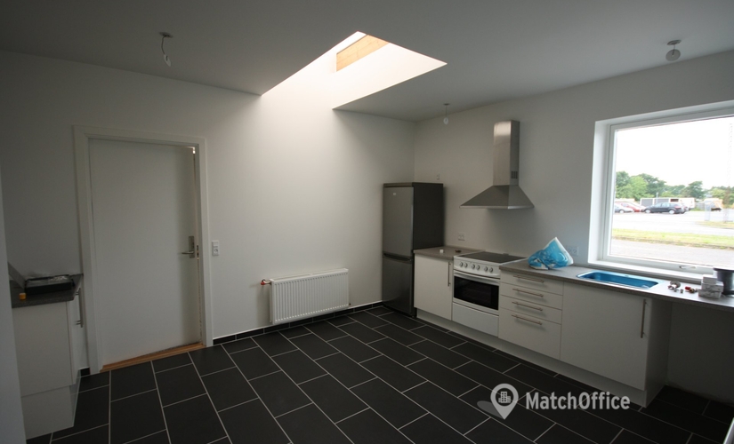501 m² Commercial shop for rent in Viborg, Fabrikvej 16 C + D (8800) - 4 | MatchOffice.com