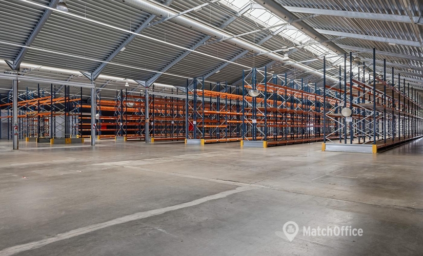 3300 m² Office warehouse rental in Odense SV, Holkebjergvej 95 (5250) - 4 | MatchOffice.com