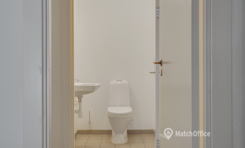 Butik til leje på Ugandavej 111, 2770 Kastrup - 107 m² | Foto 1 - Lokalebasen