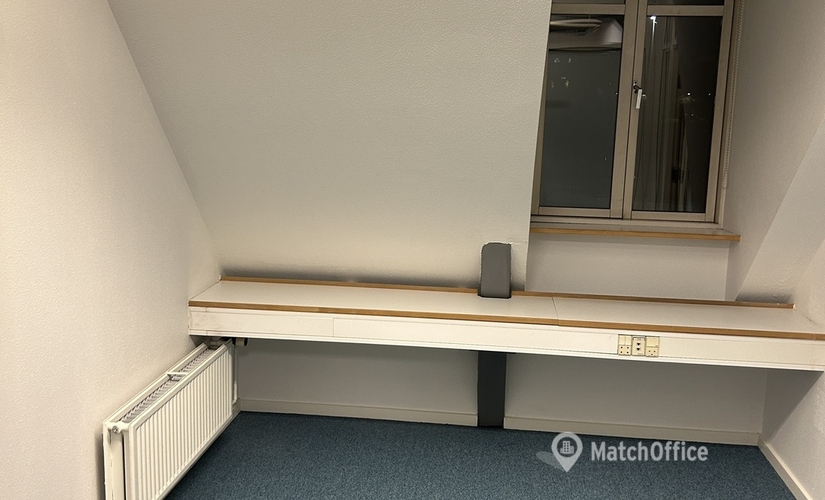 Office Toldbodgade 8 4700 Naestved