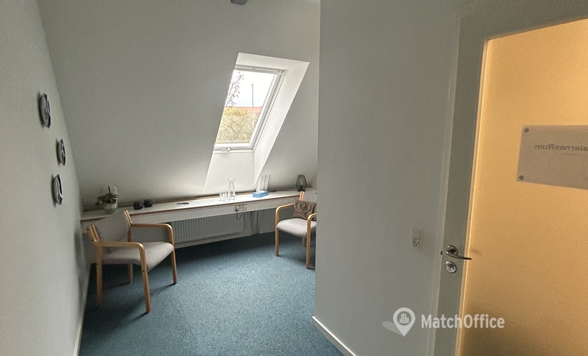 Office Toldbodgade 8 4700 Naestved