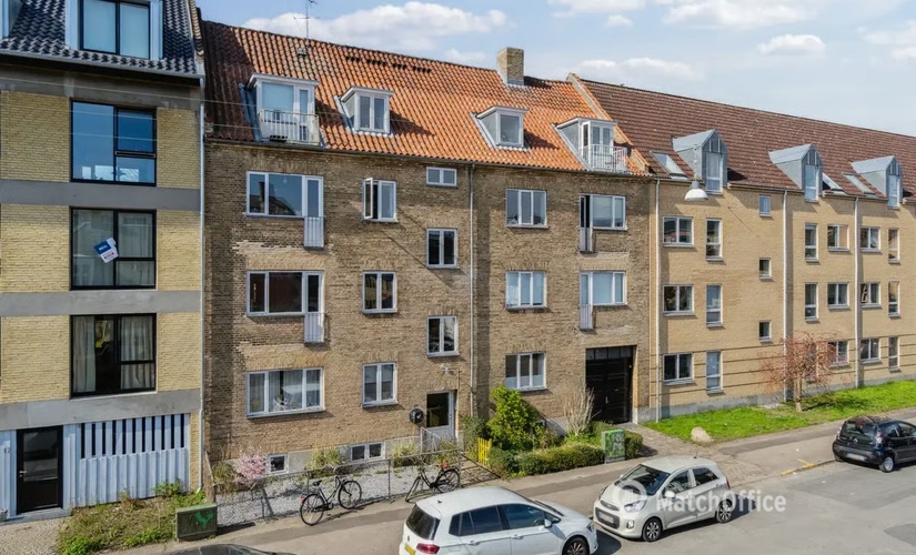 Parking Kastanie Allé 19, garage 6 2720 Vanlose