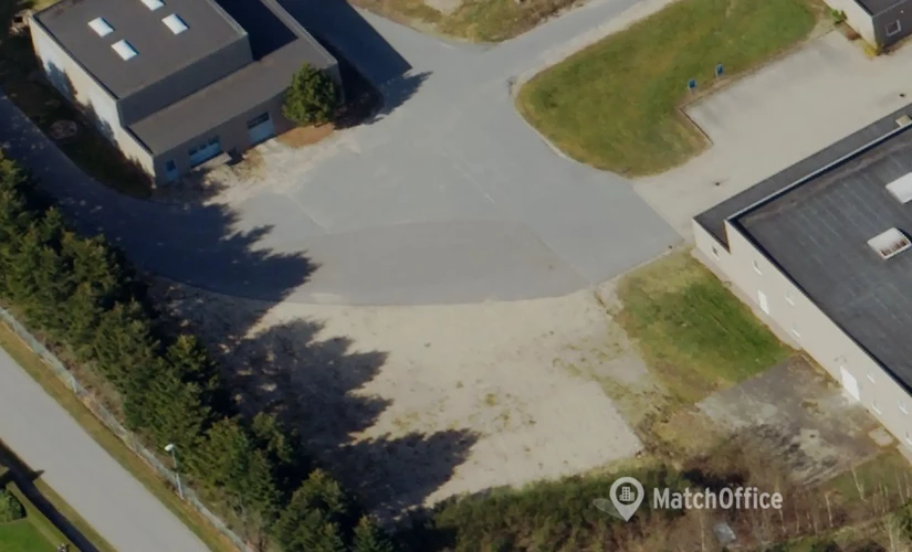1800 m² Warehouse storage for rent in Brande, Hyvildvej 35 (7330) - 0 | MatchOffice.com