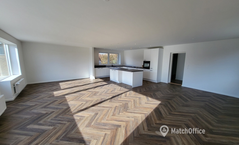 Lager / produktion Hyrdeleddet 8 3660 Stenløse