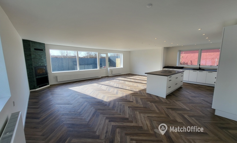 Lager / produktion Hyrdeleddet 8 3660 Stenløse