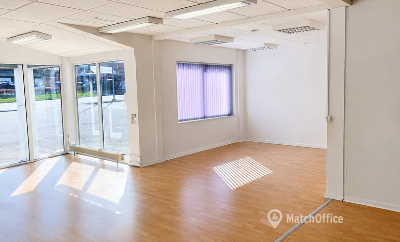 250 m² Commercial shop for rent in Struer, Industrivej 2 (7600) - 4 | MatchOffice.com