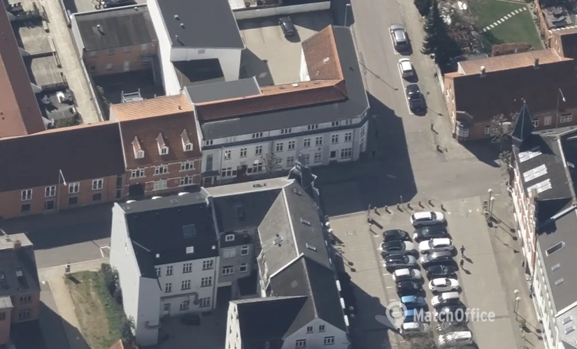 81 m² Commercial shop for rent in Odder, Holsteinsgade 15B (8300) - 1 | MatchOffice.com
