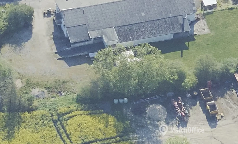 Lager / produktion Tjørnelundevej 11A 4270 Høng