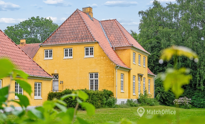 Kontor til leje på Springforbivej 4, 2930 Klampenborg - 1158 m² | Foto 0 - Lokalebasen
