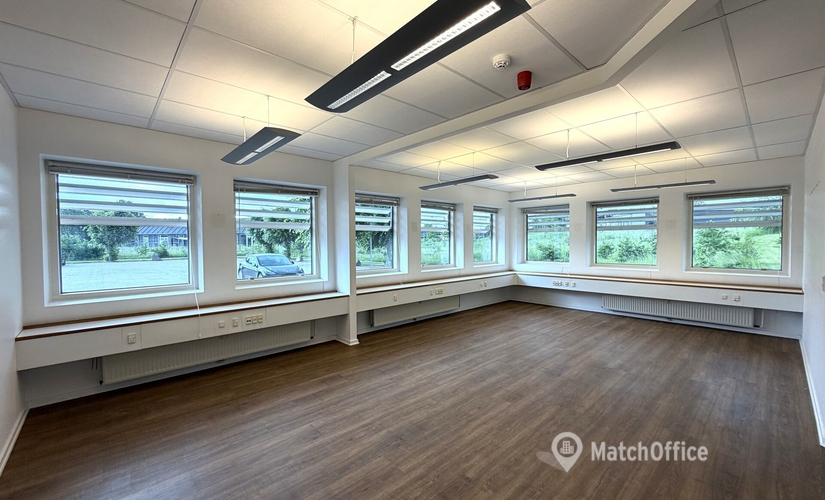 Office Roskildevej 10 3400 Hillerod