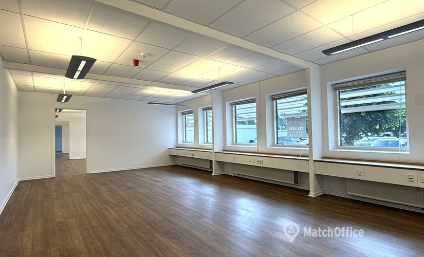 Office Roskildevej 10 3400 Hillerod