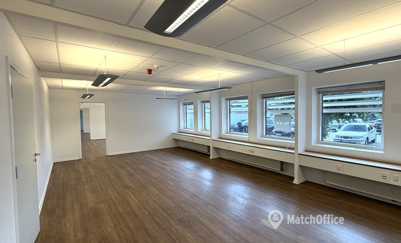Office Roskildevej 10 3400 Hillerod