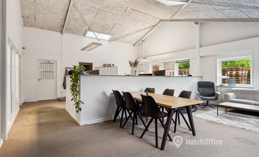 186 m² Commercial warehouse rental in Vejle, Hjulmagervej 17E (7100) - 1 | MatchOffice.com
