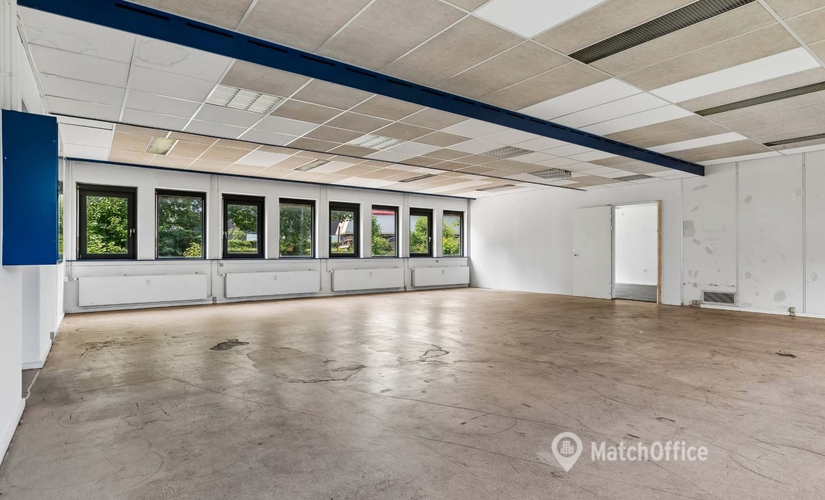 Lager til leje på Broenge 1, 2635 Ishøj - 438 m² | Foto 1 - Lokalebasen.dk