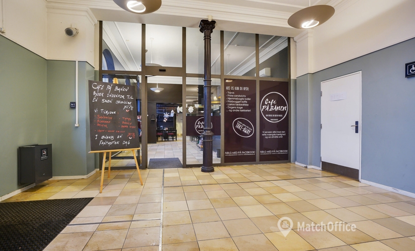 218 m² Commercial shop for rent in Hobro, Stationsvej 12 Hobro (9500) - 1 | MatchOffice.com