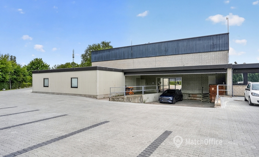 1040 m² Warehouse up for rent in Vallensbaek, Vallensbækvej 46 (2625) - 0 | MatchOffice