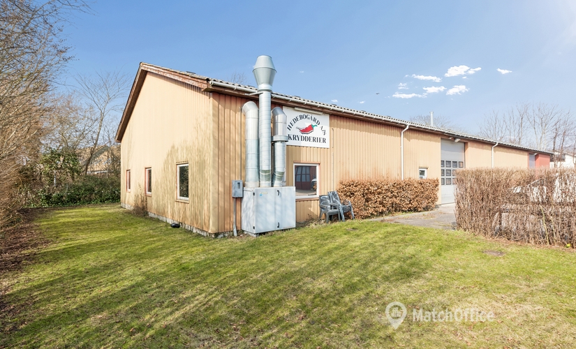 1035 m² Warehouse space rental in Greve, Vangeleddet (2670) - 1 | MatchOffice.com