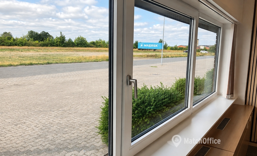 Office Fabriksvej 20 7441 Bording