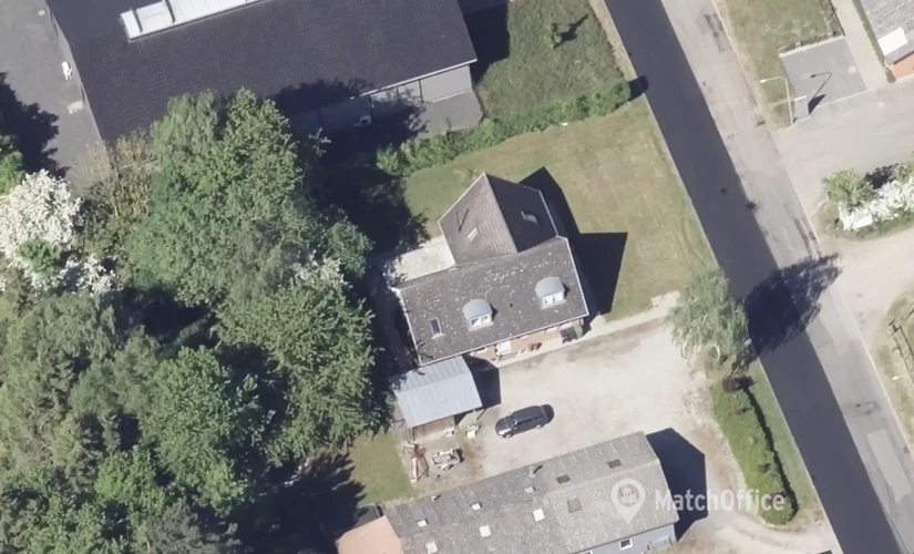 Lager til leje på Erhvervsvangen 21, 5792 Årslev - 691 m² | Foto 0 - Lokalebasen