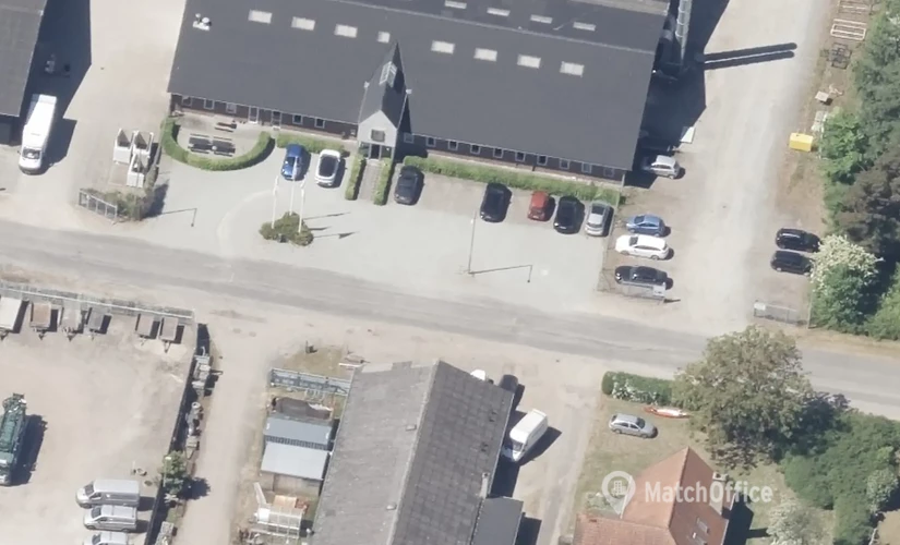Lager / produktion Industrivej 12 5672 Broby