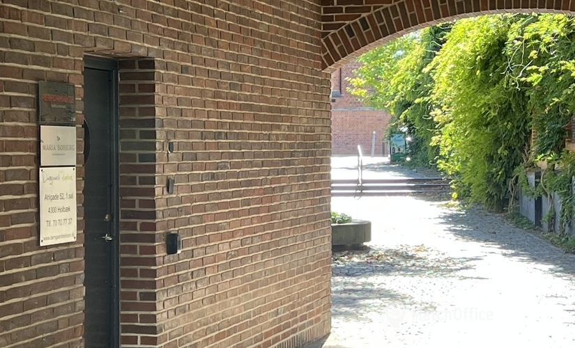 Kontor til leje på Ahlgade 52, 4300 Holbæk - 100 m² | Foto 1 - Lokalebasen