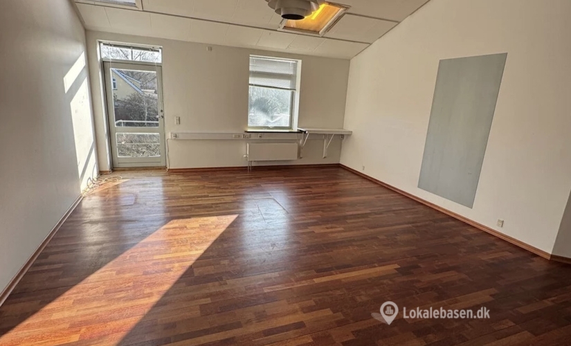 Kontor til leje på Munkegårdsvej 21A, 3490 Kvistgård - 200 m² | Foto 2 - Lokalebasen