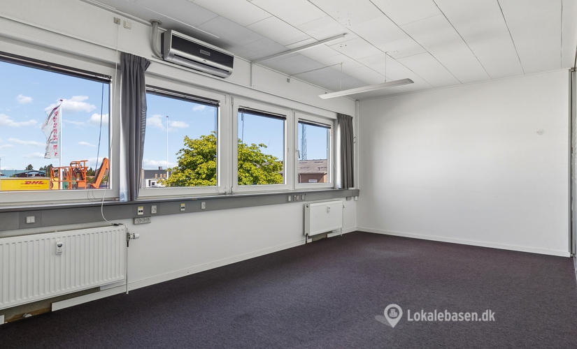 Lager til leje på Elektronvej 10, 2670 Greve - 5200 m² | Foto 1 - Lokalebasen.dk