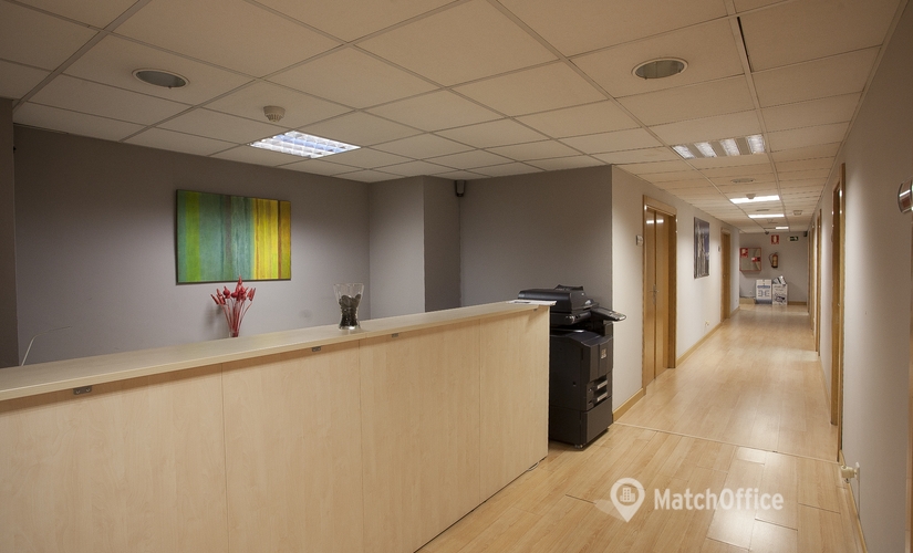 55 m² Business park property up for rent in Madrid Centro, Calle Juan Bravo 3A (28006) - 4 | MatchOffice.com