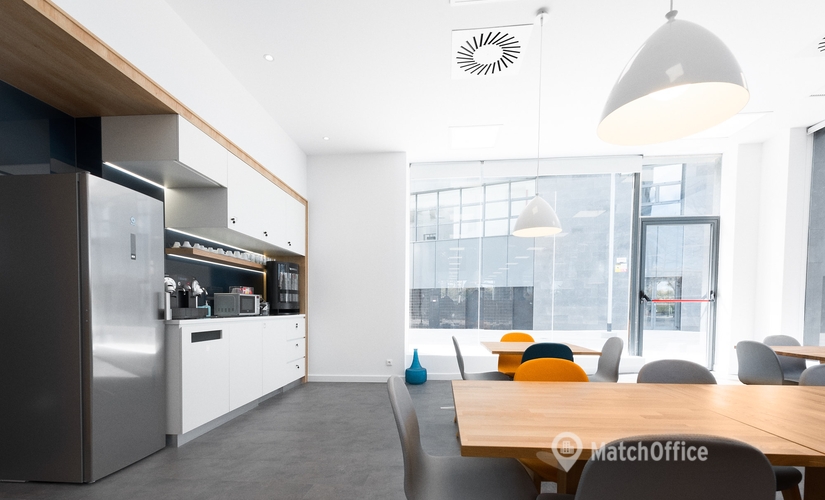 Centro de negocios Carrer de Can Ràbia 3 08017 Eixample