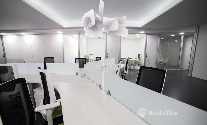 Micentro de negocio en alquiler en Madrid Centro 120 m², c/ Agustín de Foxá - 1 | MatchOffice