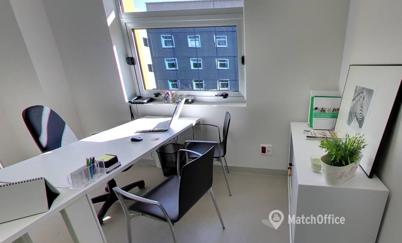 Centros de oficinas disponible para alquilar en Madrid Centro 56 m², Calle de Manuel Tovar 42 - 2 | MatchOffice