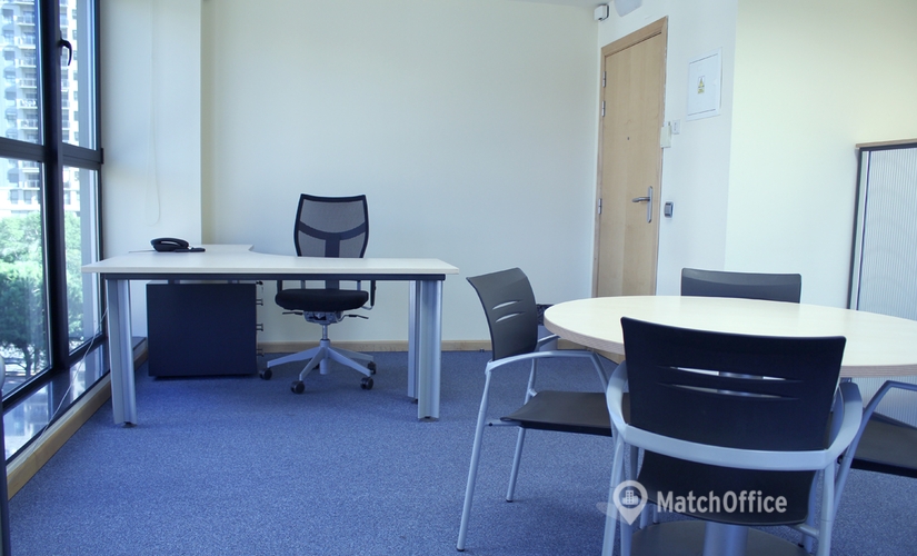 55 m² Serviced office building available to rent in Valencia, Avda. Cortes Valencianas 39 - Entl. 2º E (46015) - 2 | MatchOffice.com