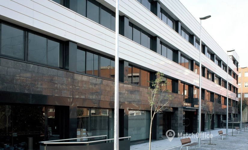 Centro de negocios Cl. Oriente 78-84 Edificio Inbisa, Sant Cugat del Vallés 08190 Sant Cugat det Vallés
