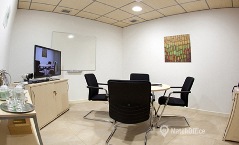 Alquile sala de juntas acogedora en Málaga 300 m², Plaza de la Solidaridad 12 - 3 | MatchOffice