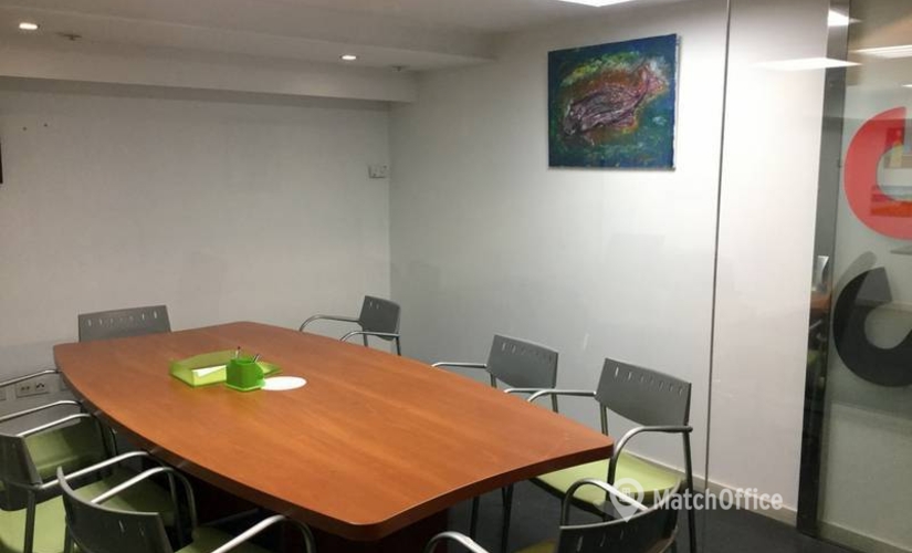 Reserve sala de reuniones en Eixample 30 m², Carrer d´Arago 366 - 8 | MatchOffice