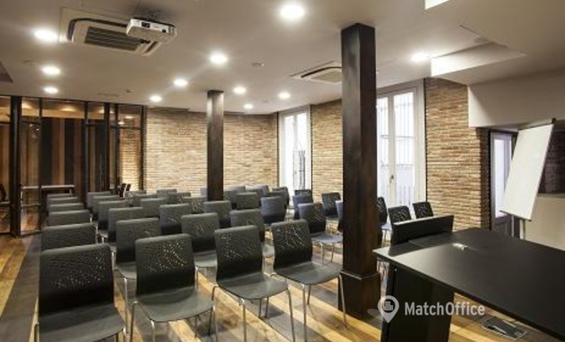 Elija sala de conferencias en Ciutat Vella 30 m², Avinguda del Portal de l'Àngel 36 - 5 | MatchOffice.es