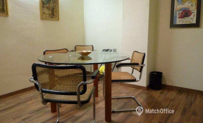 Alquile sala de conferencias en Barcelona 38 m², Avinguda Meridiana 308 - 0 | MatchOffice