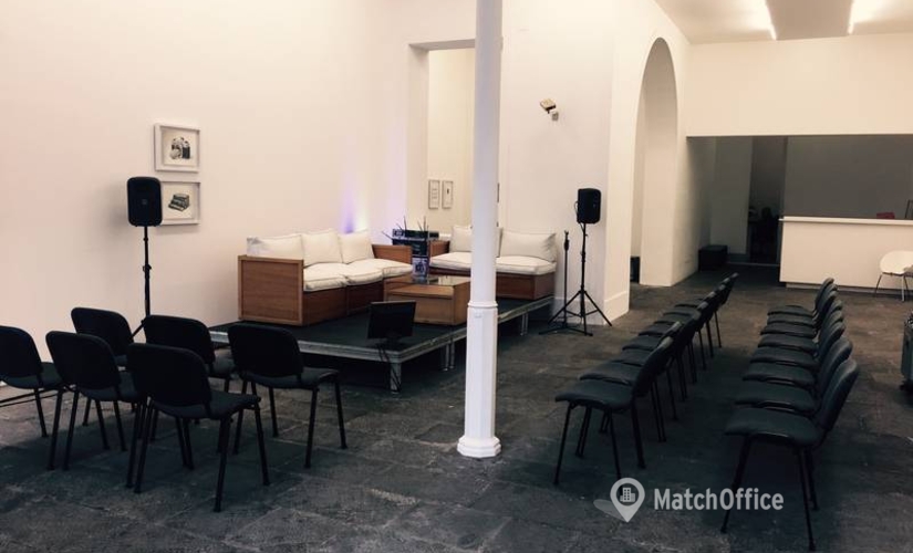 Elija sala de reuniones en Gran Canaria 250 m², Calle Buenos Aires nr.3 - 11 | MatchOffice