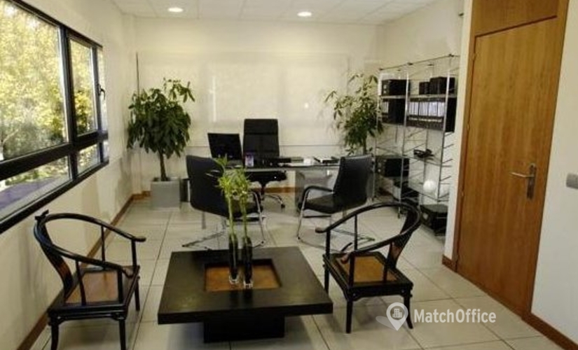 Rent a 50 m² Conference room in Villanueva de la Canada, Centro de Negocios Villafranca (28692) - 1 | MatchOffice.com