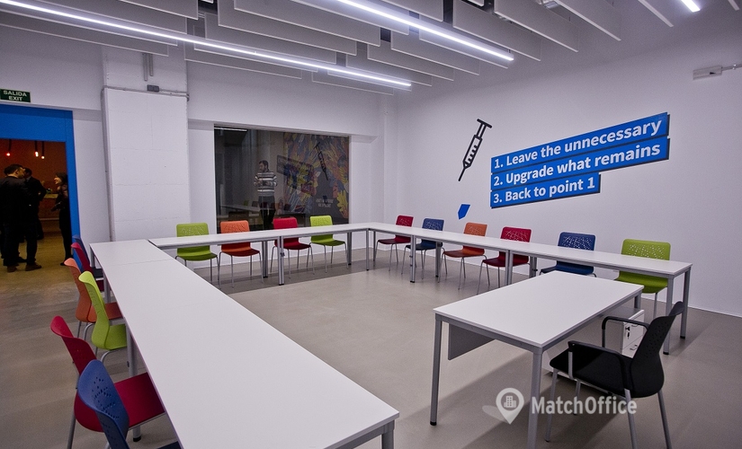 Reserve sala de conferencias en Alicante 40 m², Plaza san cristobal - 5 | MatchOffice.es