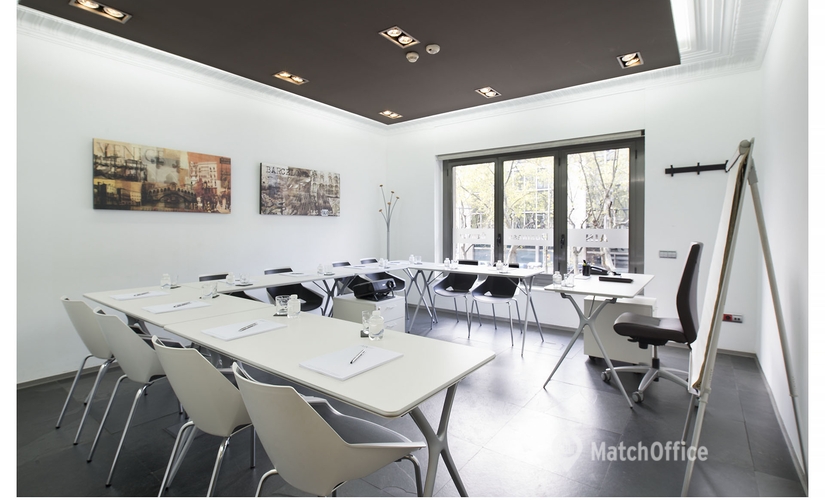 Reserve sala de juntas acogedora en Barcelona 37 m², Paseo de Gracia 118 - 1 | MatchOffice