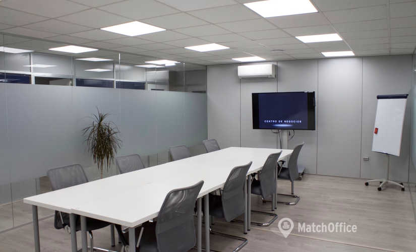 Book a 33 m² Conference center in Madrid Centro, Calle Campezo 3 (28022) - 2 | MatchOffice.com