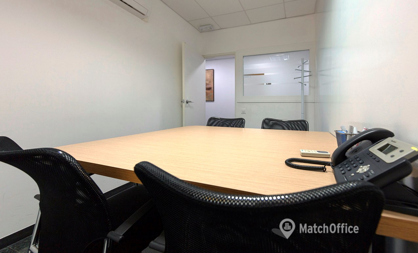 Reserve sala de juntas en Eixample 400 m², Carrer de Provença - 1 | MatchOffice.es